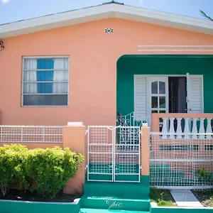 Holiday home Charming Bungalow Minutes From Brandon's, Bridgetown